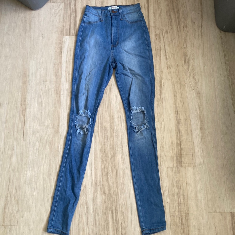 High waisted jeans